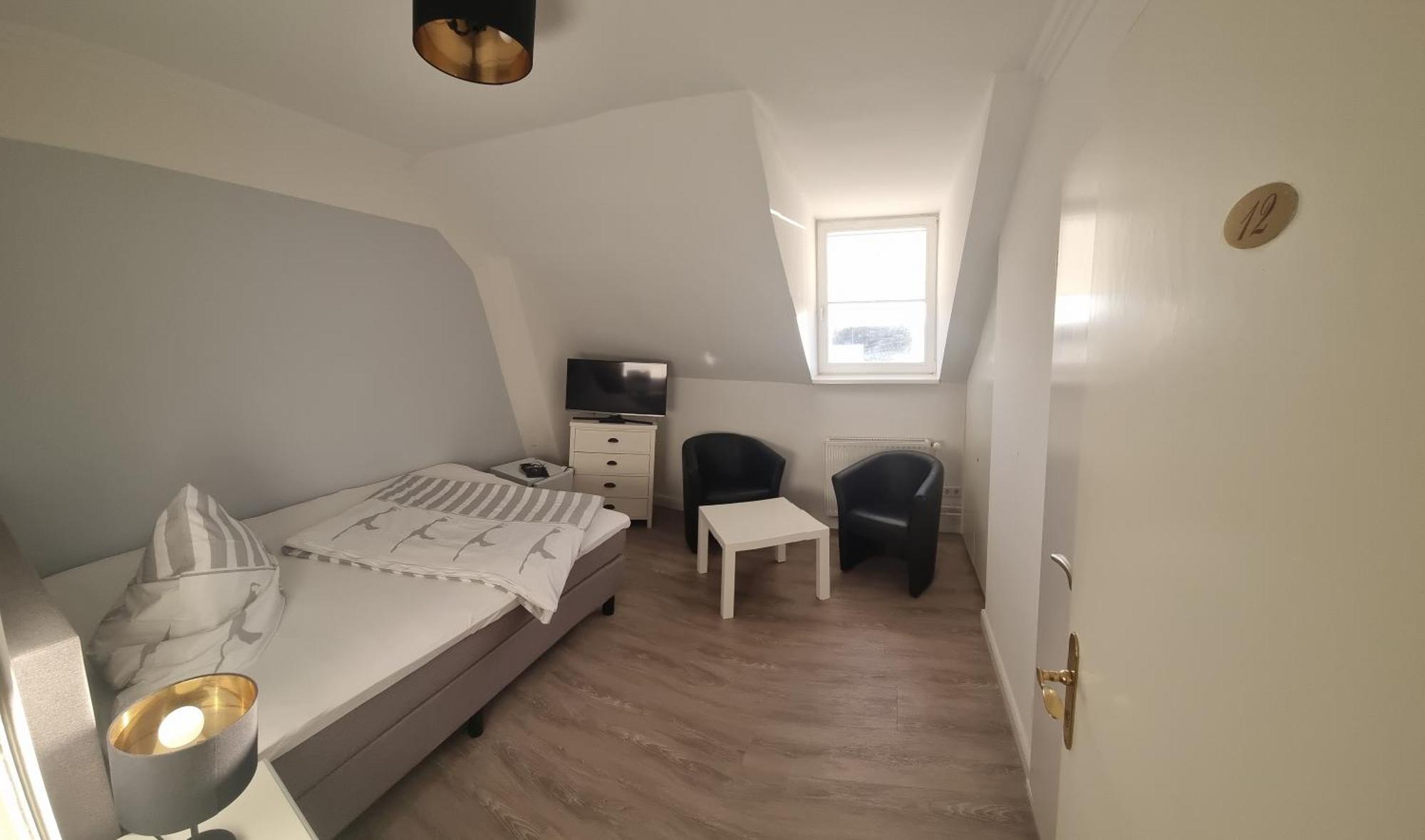 Hotel-Cafe-Lindow Wenningstedt-Braderup Extérieur photo